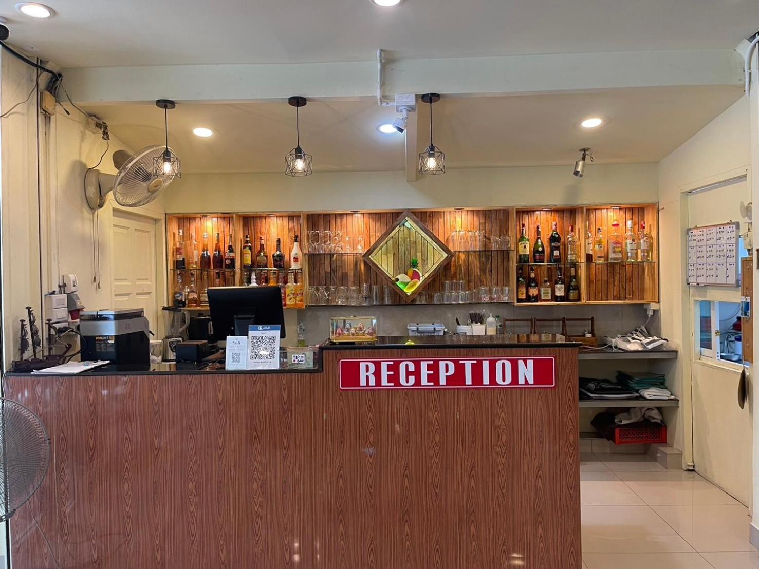 Auberge de jeunesse Malee House&Restaurant à Pattaya Extérieur photo
