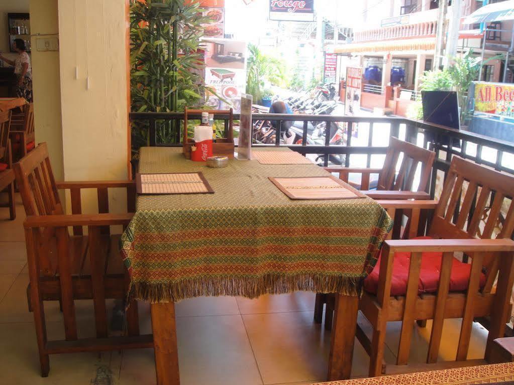 Auberge de jeunesse Malee House&Restaurant à Pattaya Extérieur photo